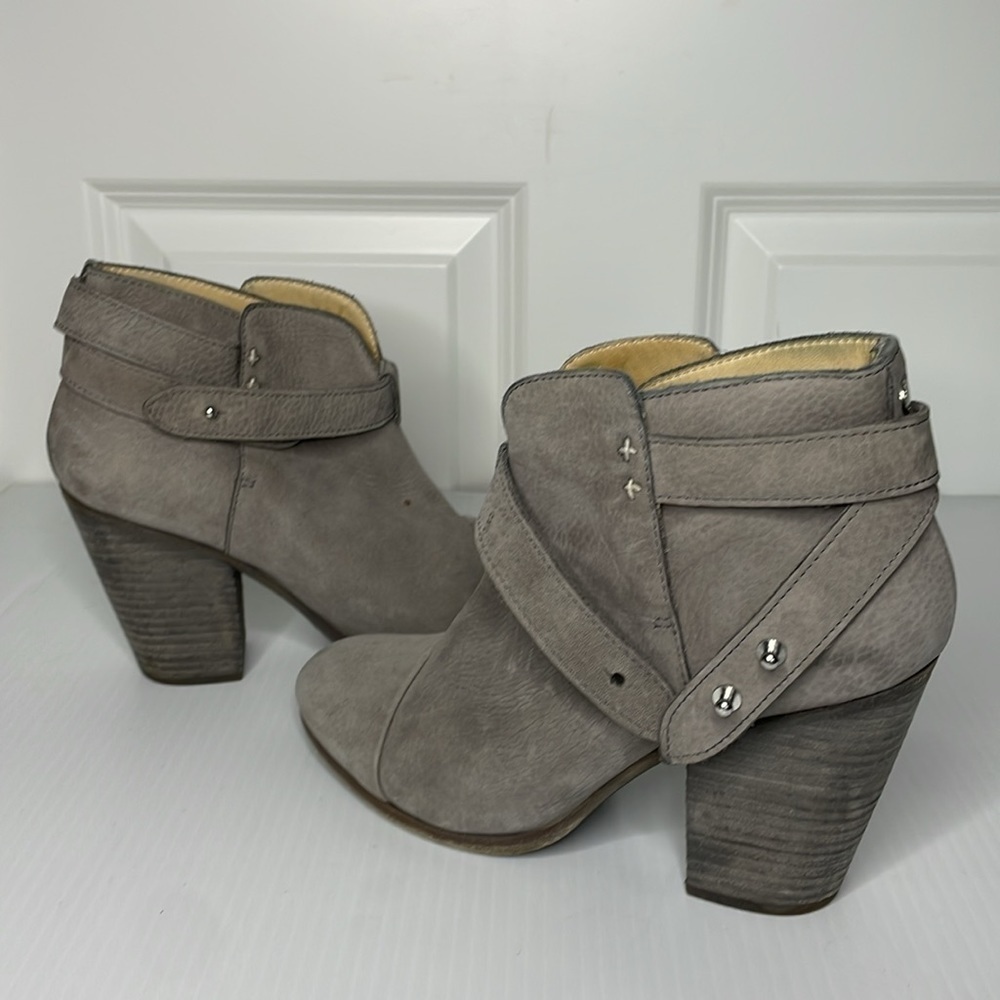 Rag & Bone Boots Ankle Harrow Booties Size 8.5 Grey Suede Heels - Picture 6 of 13